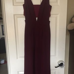 Classic Gianni Bini jumpsuit in wine